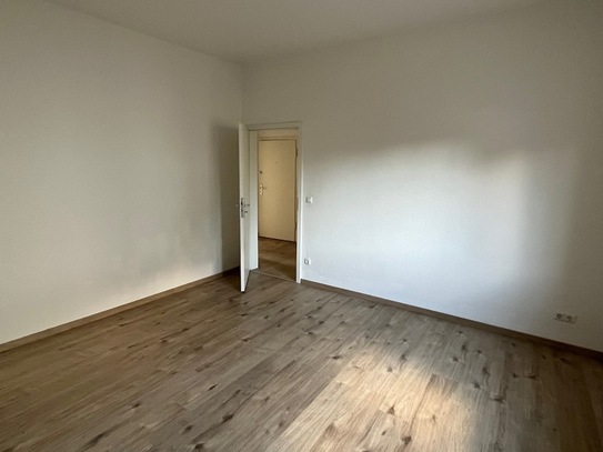 Zentrale 3-Zimmer Wohnung im Erdgeschoss..