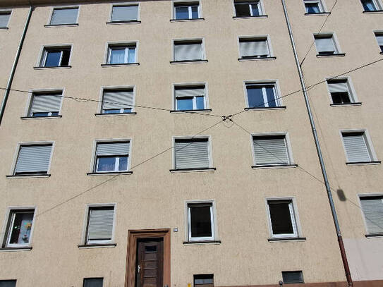 Sanierte 2-Zimmer-Wohnung im Erdgeschoss mit Dusche in 90443 Nürnberg-Gibitzenhof