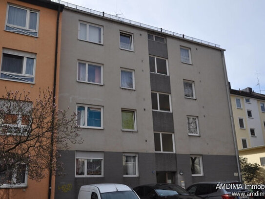 3-Zimmer-Wohnung mit Balkon und im ersten Obergeschoß