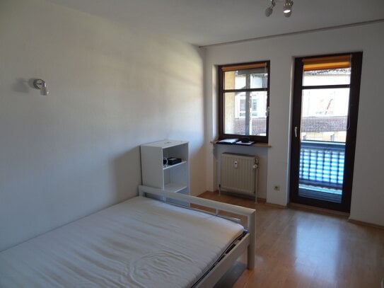 1 Zimmer City Wohnung mit Balkon, nahe Rotmaincenter