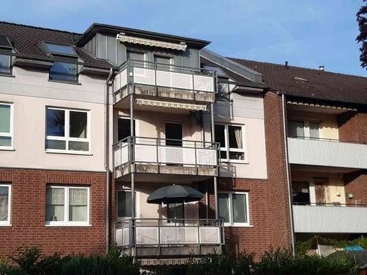 Gemütliche, helle 3. Zimmer Wohnung mit Südwest Balkon im ruhigen Stadionviertel