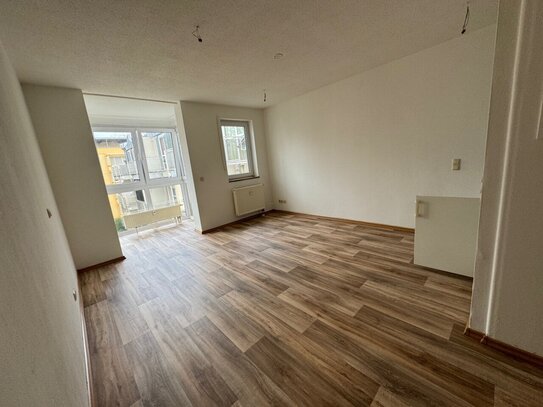 *Anlageobjekt ** Frei zur Vermietung ** 1 Zimmer Wohnung mit Wintergarten in einer gepflegten Anlage ** Top **