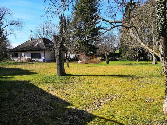 Bungalow mit großem Garten in Winterlingen