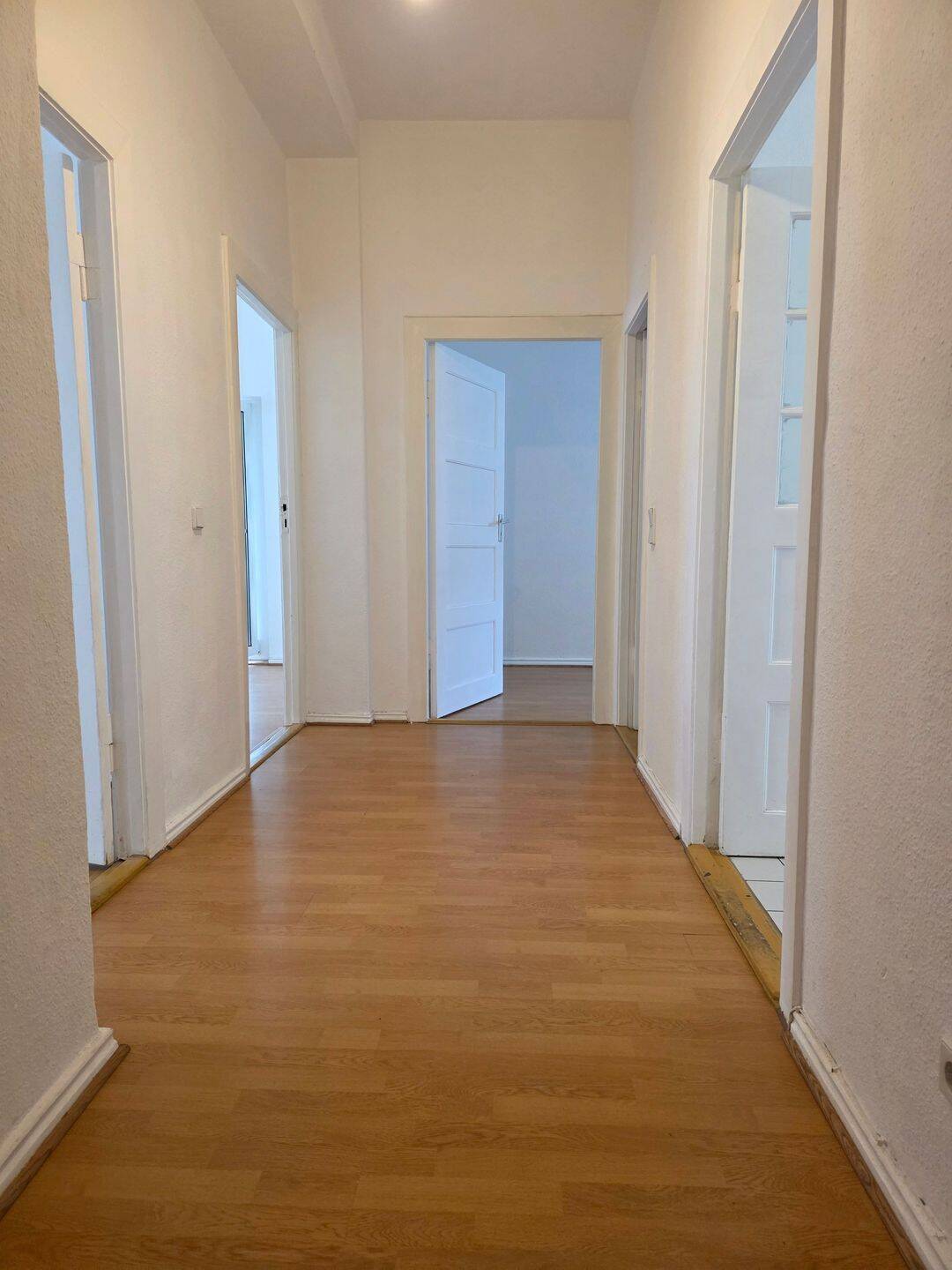 Sonnige 2,5 Zimmer-Wohnung sucht neue Mieter - Foto 1