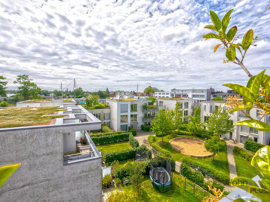 Schickes Penthouse mit Dachterrasse, 4 Zimmern, Kamin, 2 Bädern und Einbauküche in Düsseldorf Flehe!