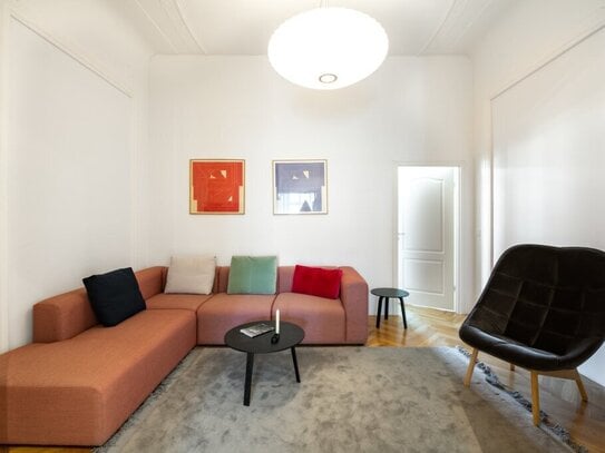 Couple's friendly, Fully furnished, stylish 5-room co-living apartment (incl. cleaning service, internet, registration…