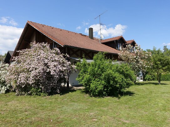 Großzügiges Einfamilienhaus mit großem Garten in perfekter, ruhiger Ortsrandlage