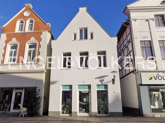 Lichtdurchflutete Maisonette-Wohnung in zentraler Lage