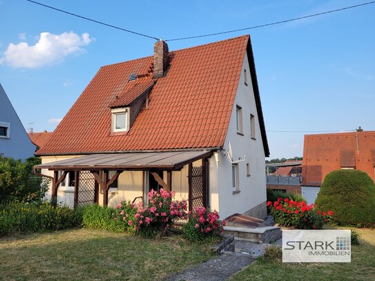 Romantisches Siedlungshaus mit herrlichem Garten und Platz für die Familie!