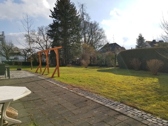 Helle 4 Zi-Wohnung mit XL Garten + 2 Stellplätze / ab 01.04.2025 / am Kurpark