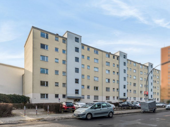 Vermietete 2-Zimmer-Wohnung mit Balkon und Fahrstuhl in Spandau (WE43)