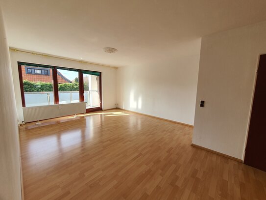 NEUER PREIS - 1A Kapitalanlage - Balkonwohnung mit PKW Einstellplatz