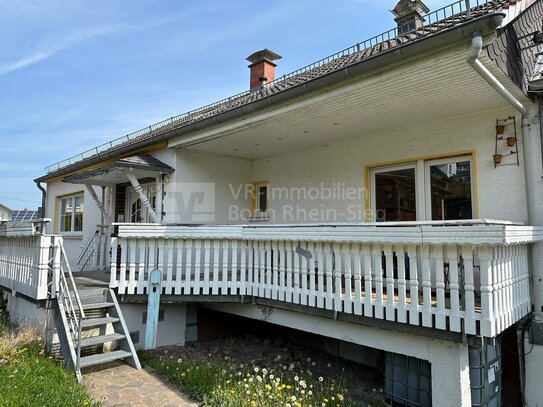 Gute Basis. Teilsaniert. Großräumig...einseitig angebautes Haus mit viel Potential in Vettelschoß