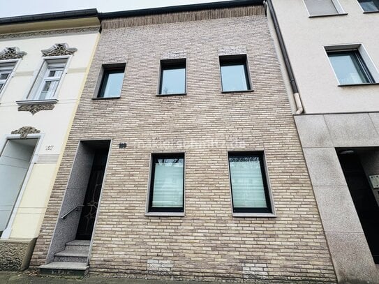 M'GLADBACH-WINDBERG REIHENMITTELHAUS MIT VIELSEITIGEN NUTZUNGSMÖGLICHKEITEN!