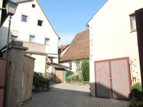 Dreiseithof im idyllischen Weinort Erlabrunn am Main