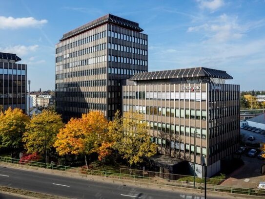 Büroflächen in Rath zur Miete. Hauseigene Tiefgarage, neuwertige Ausstattung