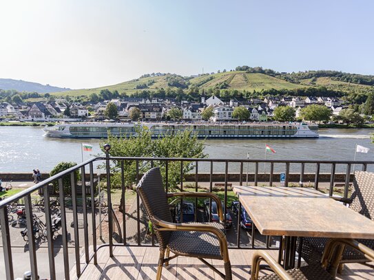 6 Ferienapartments mit gut ausgestattetem Restaurant und Moselblick in zentraler Lage von Zell/Mosel