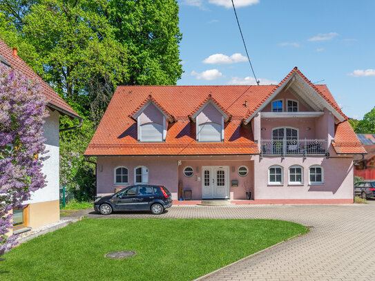 Wunderschönes Zwei-Familienhaus in Leutenbach-Oberehrenbach