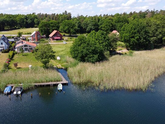 Traumhaft gelegenes Einfamilienhaus am Krakower See - Heizkosten von weniger als 1.000 € pro Jahr!