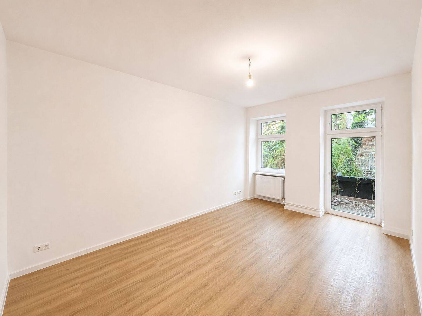 Erstbezug nach Sanierung: 1-Zimmer-Erdgeschosswohnung mit Einbauküche in Berlin-Neukölln - Foto 1