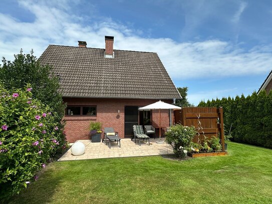 Ein Blick ins Grüne - Einfamilienhaus mit zwei Terrassen in Seestermühe