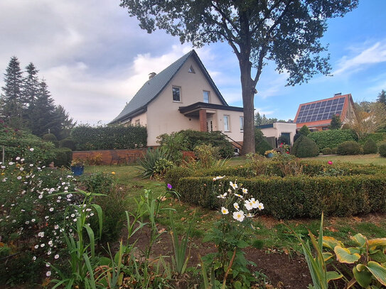 gepflegtes Anwesen - Einfamilienhaus in 19306 Neustadt-Glewe / Seenähe