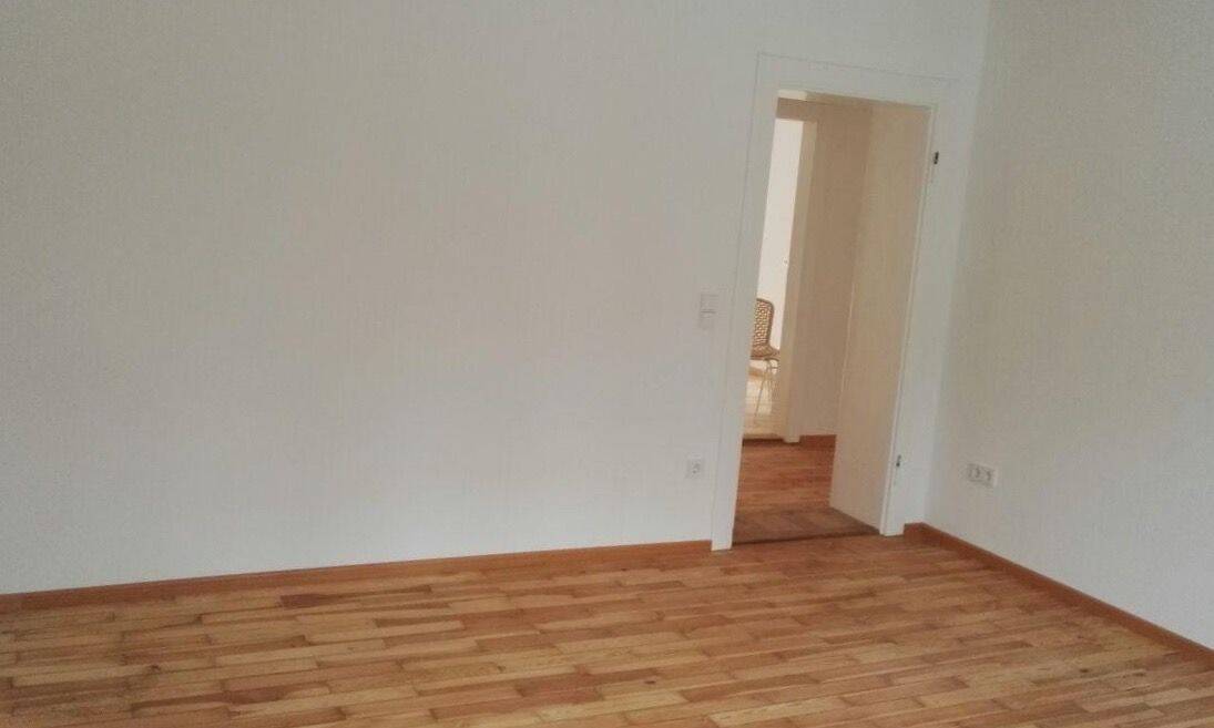                                                               Renovierte Wohnung in der N&auml;he des Kobergerplatz                                                       in Uhlandstraße (Nürnberg)