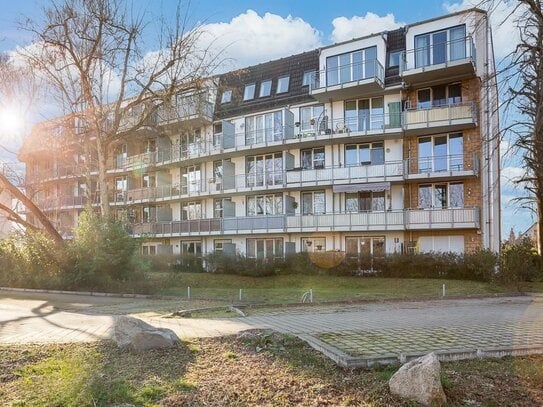 OWNR: Einziehen und Wohlfühlen - Renoviert und mit Küche! Großzügige Maisonette Wohnung in Pankow!