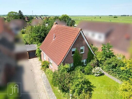 Bezugsfreies Einfamilienhaus mit großem Gartengrundstück