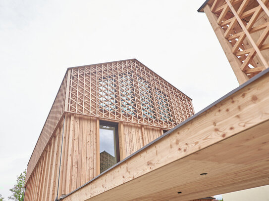 HAUS 1 / Premium-Stadthaus im Herzen von Holzkirchen - architektonisches und ökologisches Juwel