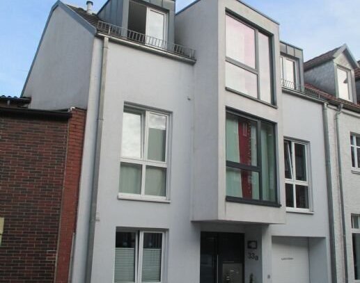 Modernes Stadthaus mit 4 Zimmer, Garage, Terrasse, Balkon, im Zentrum von Beckum