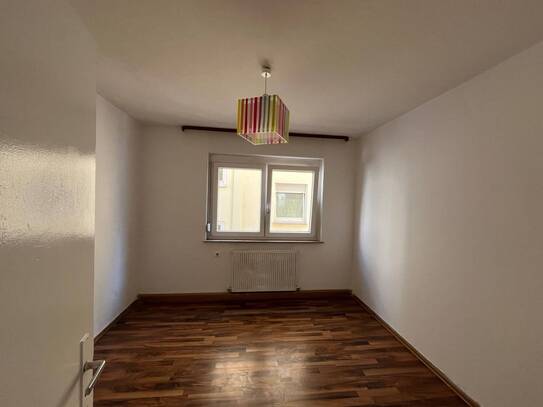 Renovierte 3 Zimmerwohnung