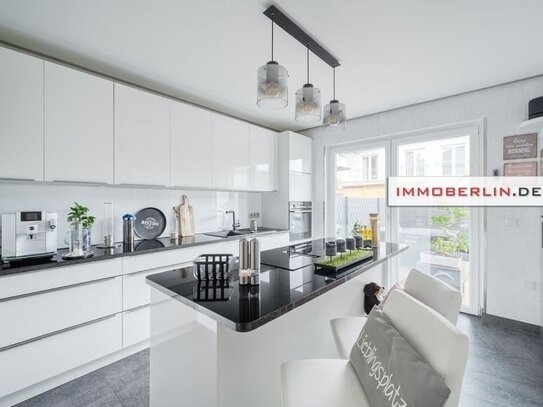 IMMOBERLIN.DE - Exzellentes Haus mit stilvollem Ambiente, Wärmepumpe, Südterrasse, Sauna + Doppelgarage