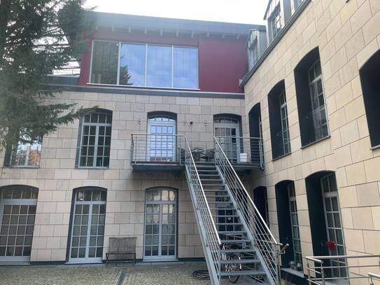 Etwas ganz Besonderes: Penthouse in Fürther Innenstadt Nähe Fußgängerzone mit großer Dachterrassen, Stellplatz und Geot…