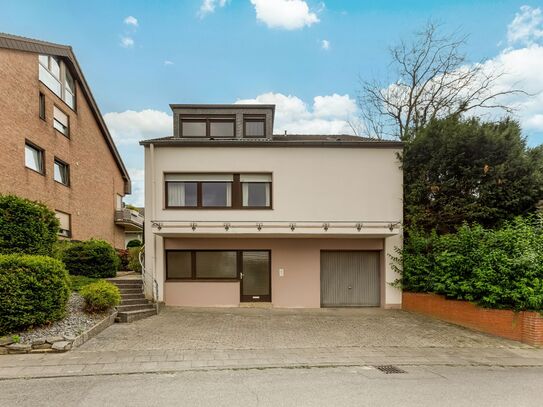 Freistehendes Einfamilienhaus mit idyllischem Garten in Jüchen-Bedburdyck!