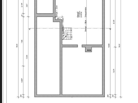 Ländlich gelegenes Haus mit drei Wohnungen zu verkaufen.