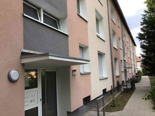 Helle 3-Raumwohnung mit Balkon zu vermieten.