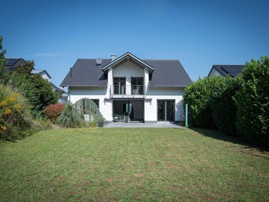 Architektonisch gelungenes, stilvolles Einfamilienhaus in Rauenberg-Rotenberg