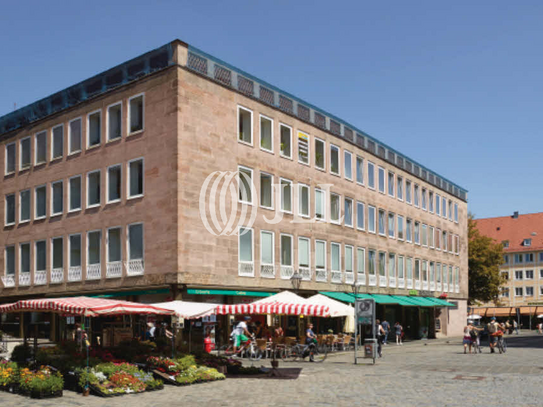 Innenstadt Büro mit Stellplatz und Blick auf den Hauptmarkt