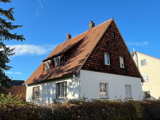 Grundstück mit Einfamilienhaus