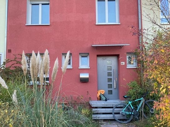 Ideales Familienhaus, ganz neu und aufwändig saniert