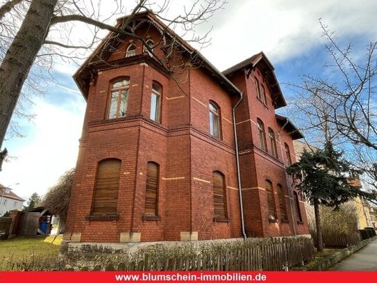 *Freistehende Klinkervilla mit Gartengrundstück in attraktiver Stadtlage*