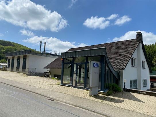 Büro-Gebäude mit 9 Büros in Lennestadt-Grevenbrück!