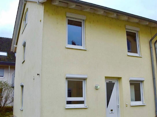 Schönes Reihenendhaus mit Garten und Carport in Ballrechten-Dottingen