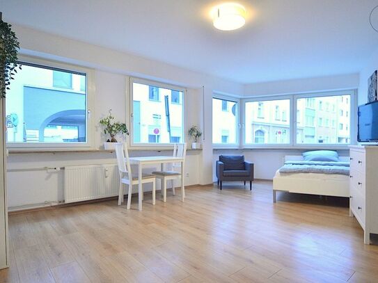 Erstbezug: Modern möbliertes 1-Zimmer-Apartment mit WLAN nahe der Innenstadt