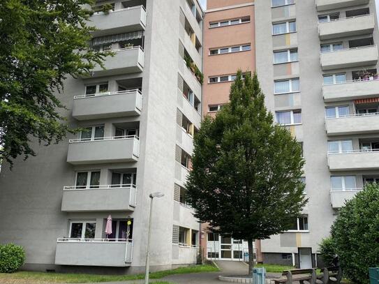 VIVAWEST modernisiert Ihre neue Wohnung.