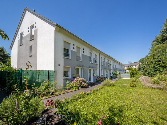 Wohnen im Sonnenhof - modernes Reihenmittelhaus mit Garage und kleinem Garten in Bonn-Tannenbusch