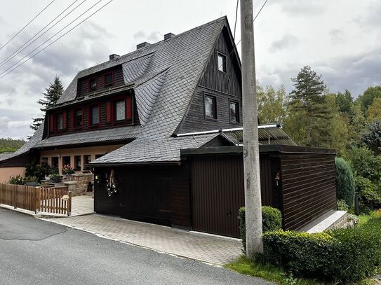 Achtung Schnäppchen: Idyllische Lage; Bezugsfertiges Haus; lukrative Jobs in der Umgebung!!!