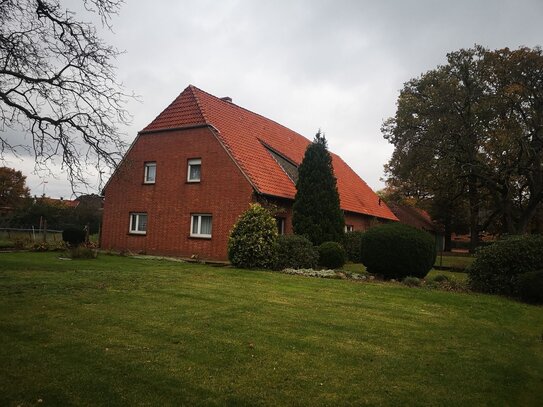 GERÄUMIGER WOHNTRAUM MIT POTENTIAL U. CA. 2400 m² GRUND, KLEINTIERHALTUNG ERLAUBT