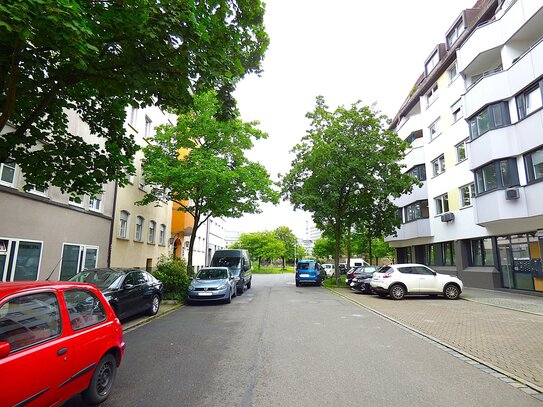 Schöne 36 m²-1-Zimmer-Wohnung in Nürnberg Steinbühl, mit Aufzug und Lagerabteil